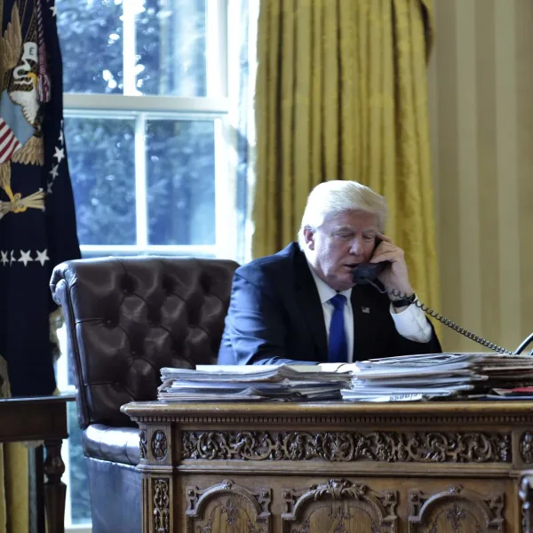 Trump echó a la Fiscal general de Estados Unidos que consideró que el decreto contra los inmigrantes era ilegal