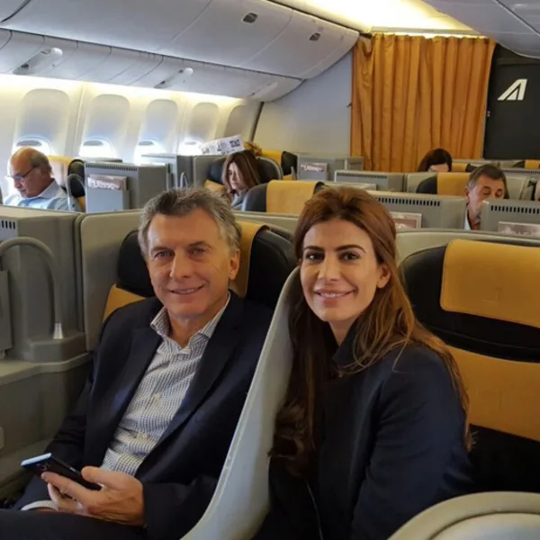 Mauricio Macri volverá de España en Aerolíneas Argentinas