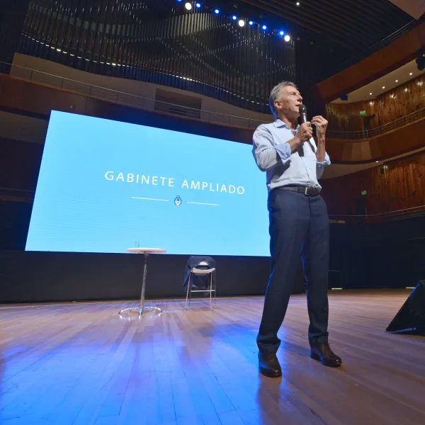 Macri: "Para que un país pueda levantarse la escuela nunca debe parar"
