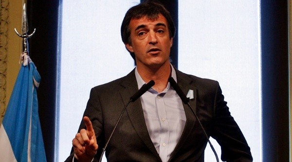 zzzznacp2 NOTICIAS ARGENTINAS,Baires diciembre 6:El ministro de Educación Esteban Bullrich,se refirió a la descalificación que sufrió la Argentina en una de las evaluaciones educativas más prestigiosas del mundo. Aseguró que el kirchnerismo tuvo “poco apego a las estadísticas”Foto: HUGO VILLALOBOSzzzz