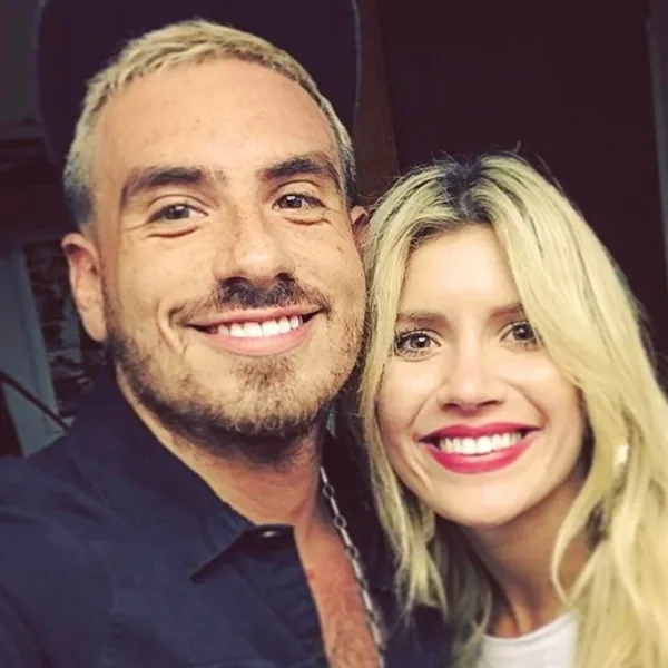 ¡Pareja fogosa! Fede Bal fotografió a Laurita en la cama