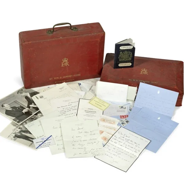 Subastan por 100.000 libras las cartas de Jackie Kennedy a su pretendiente británico