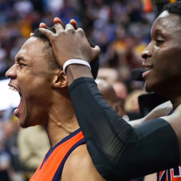 ¡Descomunal! Westbrook rompió un récord increíble y metió un final de película