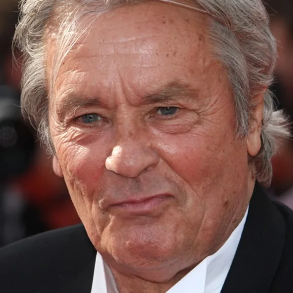 Alain Delon anunció el final de su carrera