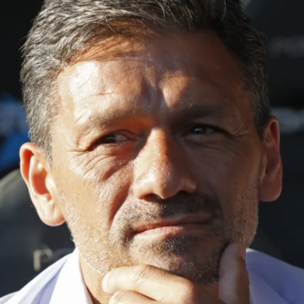 Nelson Vivas dejó de ser el entrenador de Estudiantes tras la derrota ante Pacífico