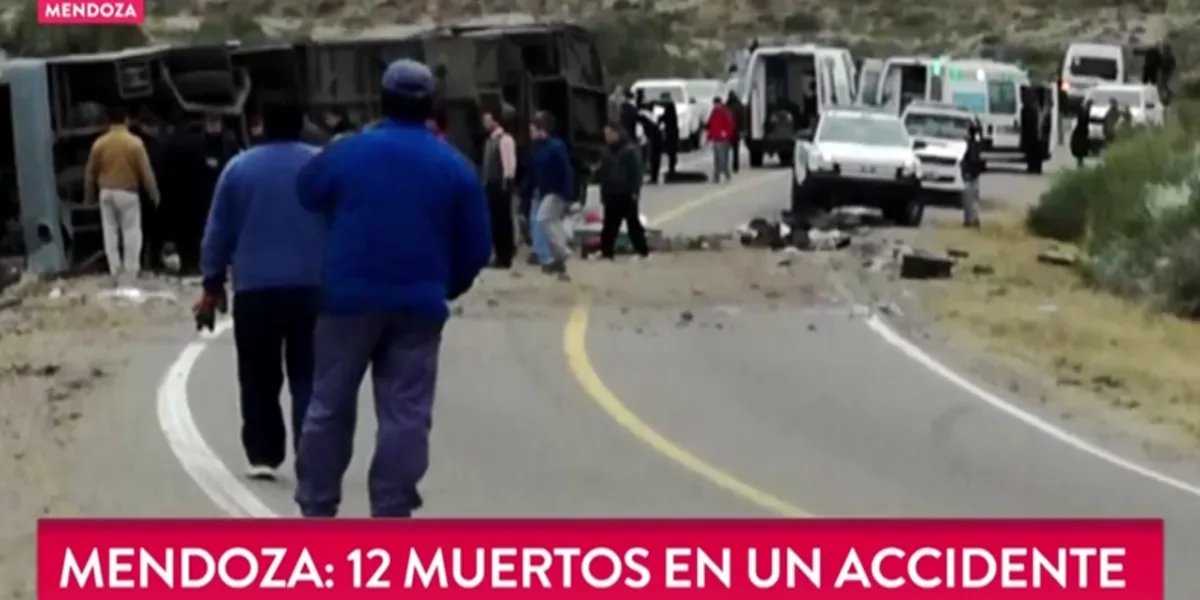 Accidente fatal en Mendoza deja un saldo de al menos 12 muertos | Filo News