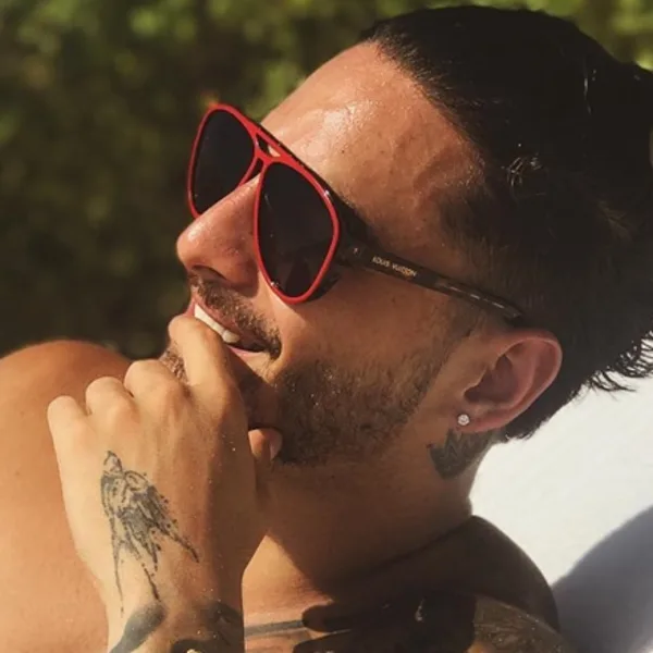 Maluma explotó las redes con un sensual bailecito playero