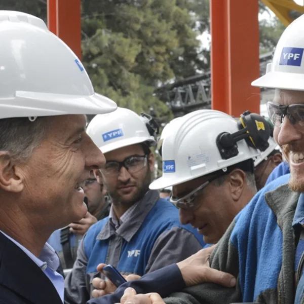 Números en rojo: YPF congela pago de dividendos