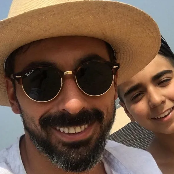 Mini Lavezzi: ¡mirá los abdominales del hijo del jugador!