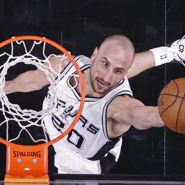 ¡Sigue la magia! Ginóbili jugaría un año más en la NBA