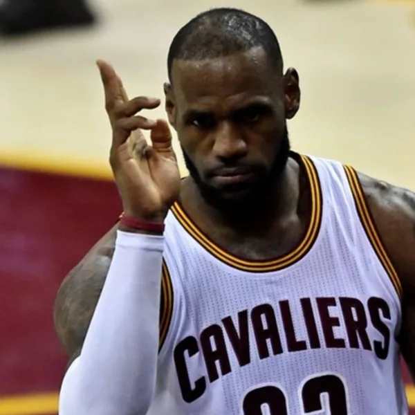 La rompe dentro y fuera de la cancha: el negocio de LeBron James que es un éxito