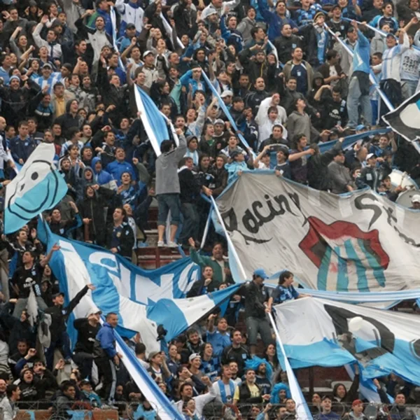 Suspendieron el partido de Racing y Mitre por el tiroteo entre barras