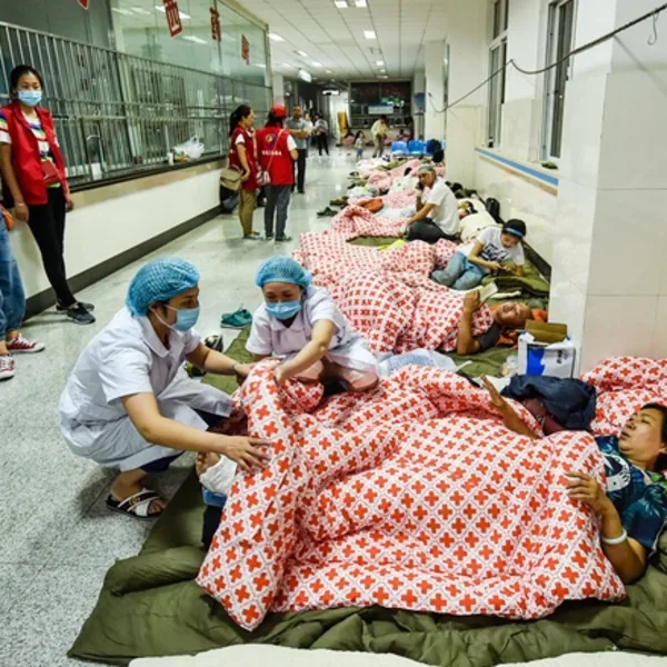 Ascienden a 20 los muertos por el terremoto en China