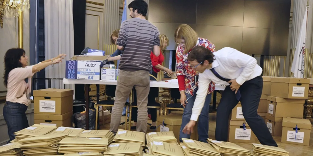 Comienza el escrutinio definitivo de las PASO | Filo News
