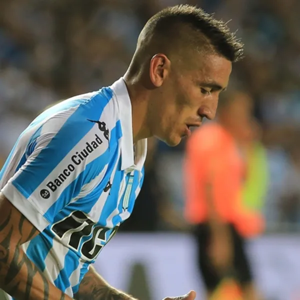 Ricardo Centurión encendió las alarmas en Racing