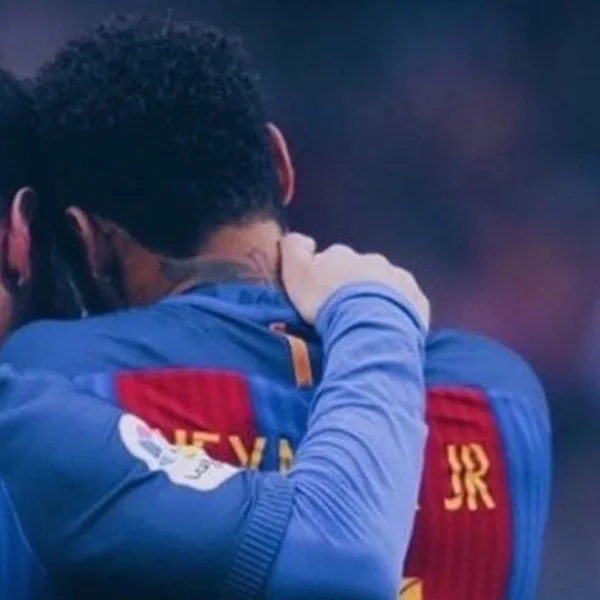 La particular foto de Neymar y Messi que ¿esconde un anuncio?