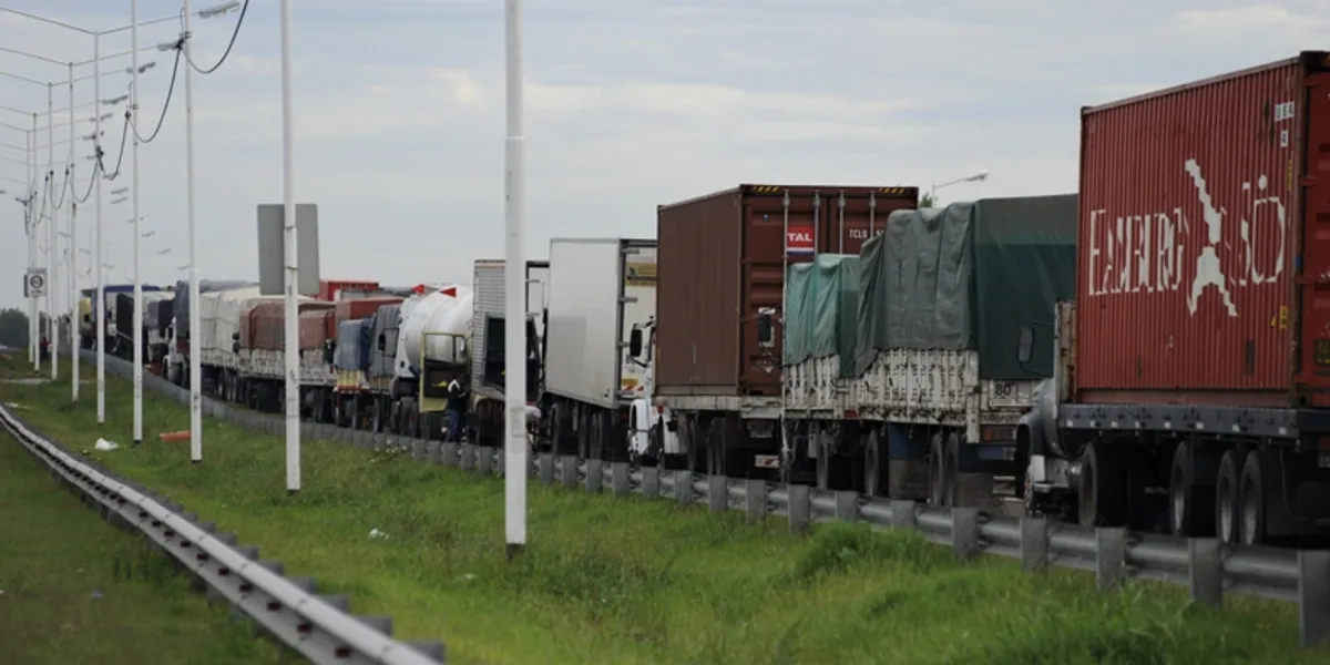 Restringen el tránsito de los camiones en la provincia de Buenos Aires ...
