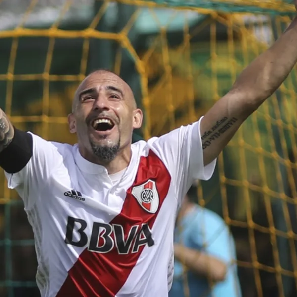 Javier Pinola: "Ojalá ganemos la Copa y pueda vivir como jugador lo que viví como hincha"