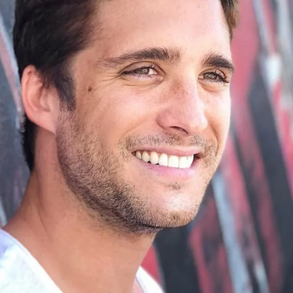 Diego Boneta, el actor que interpreta a Luis Miguel en la serie, llegó a la Argentina: ¿Visitará ShowMatch?