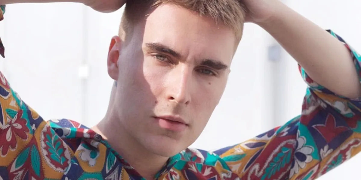 Conocé más a Carlos Ares, el cantante español que conquistó a Jimena ...