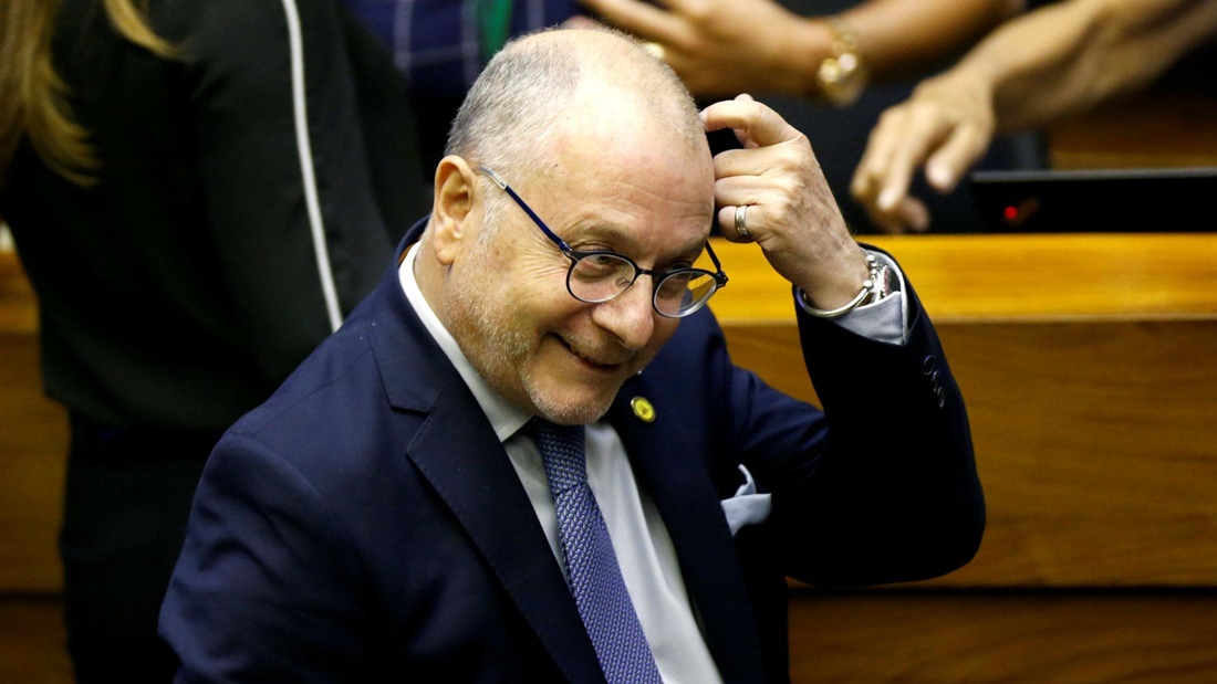 ¿Quiénes no asistirán a la toma de mando?