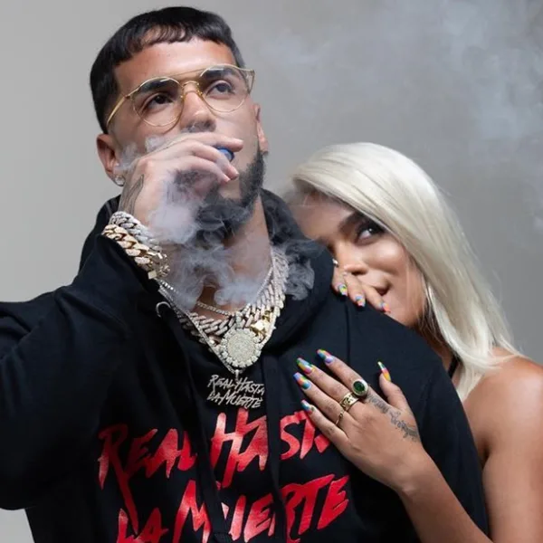 Locuras por amor: Anuel AA se tatuó una foto junto a Karol G en su espalda