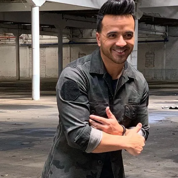 Luis Fonsi estrenó su nuevo álbum "Vida"