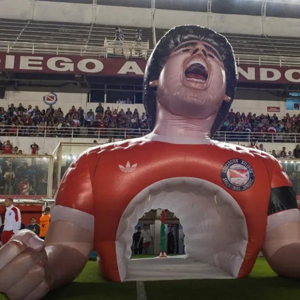 La manga de Diego Maradona, la mejor en la historia del fútbol argentino