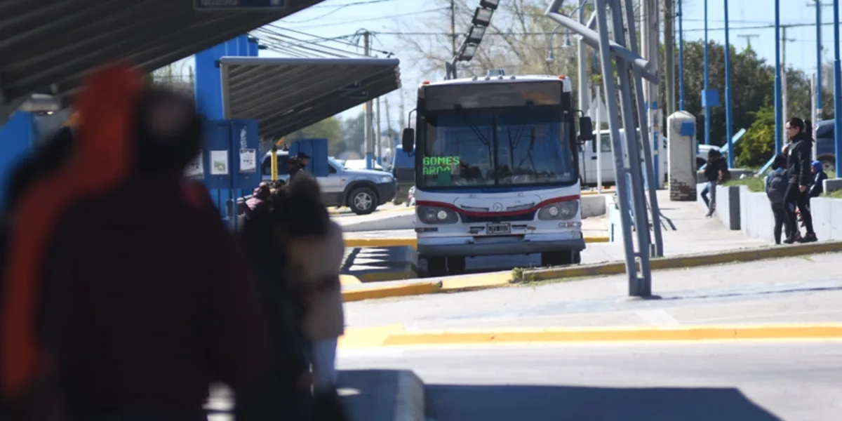 Complicaciones en varias ciudades por el paro de colectivos de la UTA ...