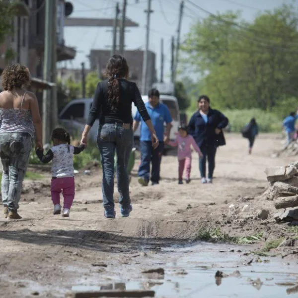 La pobreza en Argentina es del 32%: alcanza a 1 de cada 3 personas
