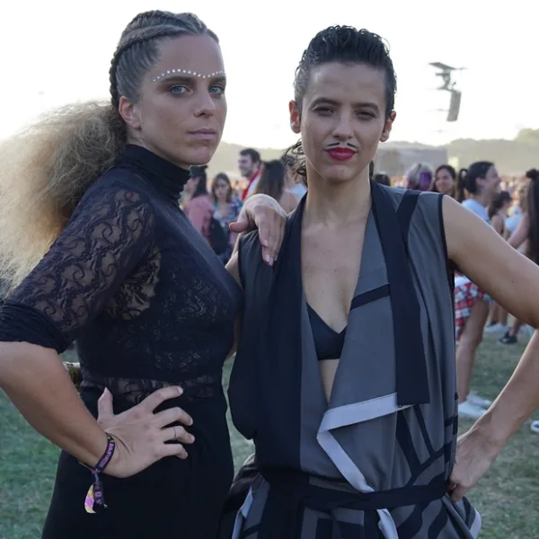 Perotá Chingó conquistó los corazones en la calurosa tarde del Lolla