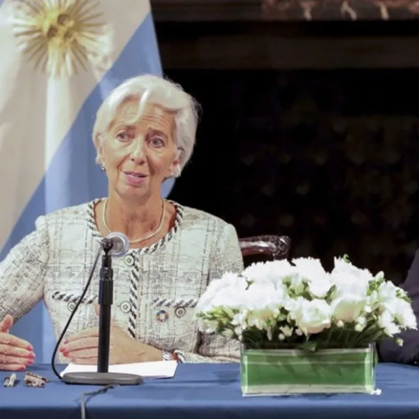 "Argentina está al borde” sostiene el diario Financial Times
