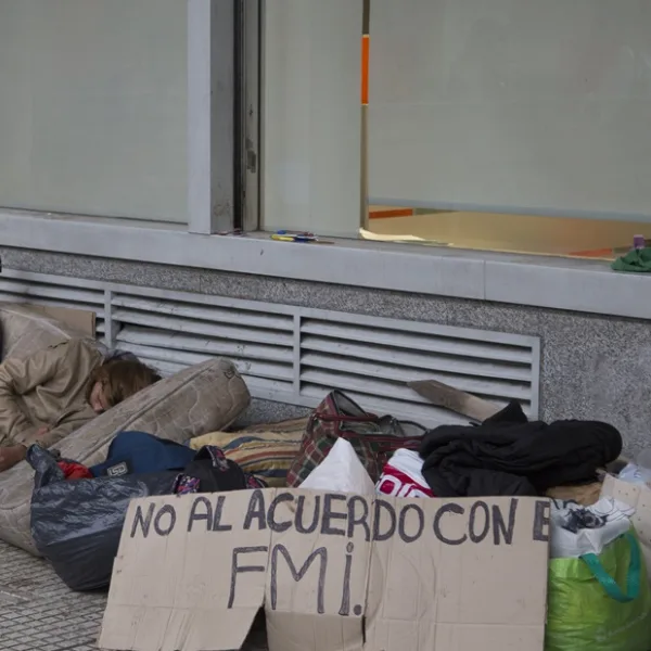 La mirada de El País de España sobre la crisis en Argentina