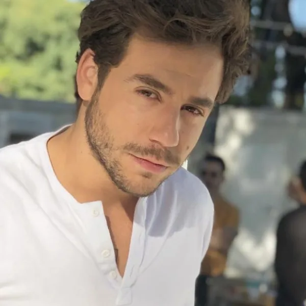 Fer Dente: "Antes de morir, mamá me reveló que soy hijo de un cura"