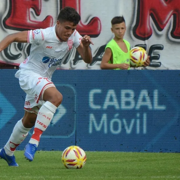 Andrés Roa, el volante que cada vez está más cerca de Independiente