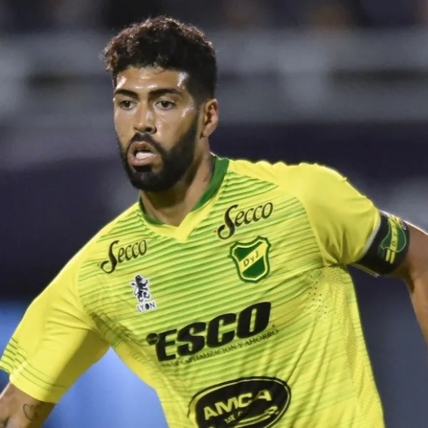 River aceptó la oferta de Independiente por el defensor Alexander Barboza