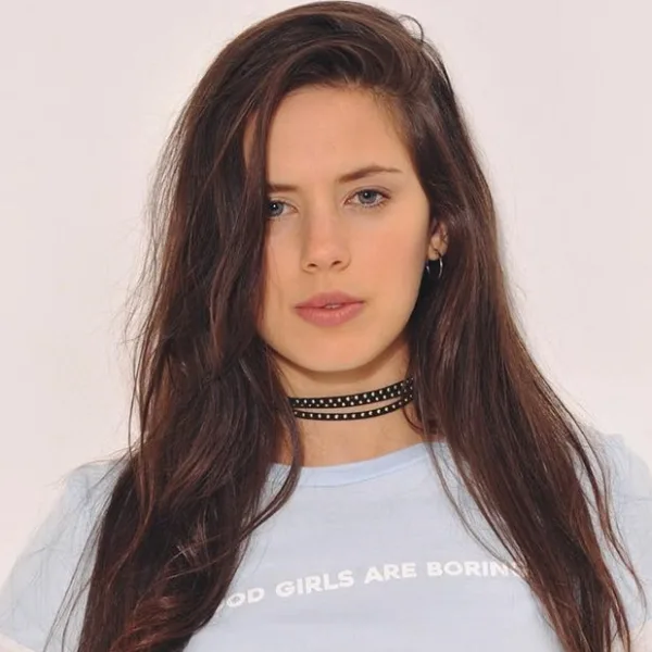 Delfina Chaves aseguró que la nota que publicó una revista sobre ella es falsa