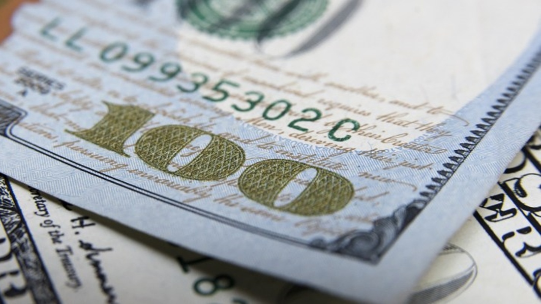 El dólar superó los $44 y el Banco Central intervino para mantenerlo
