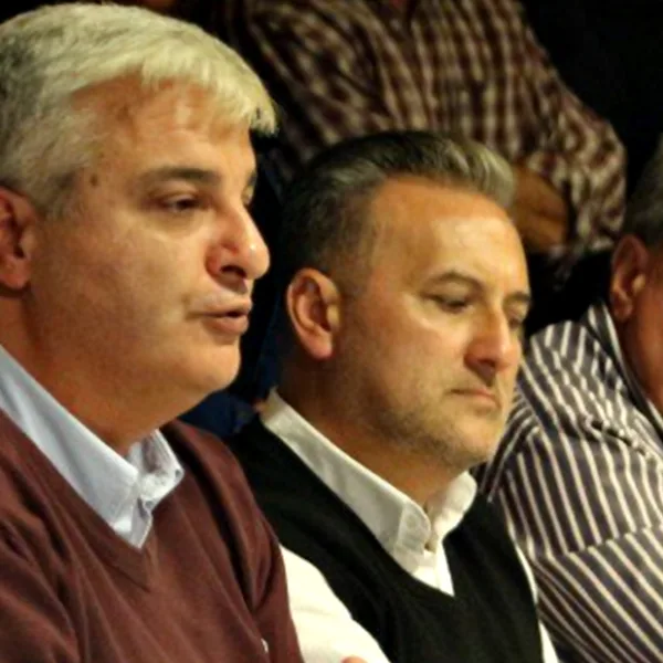 El intendente de Arroyo Seco irrumpió en un estudio para increpar a un periodista