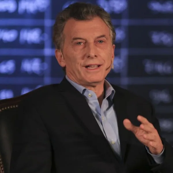 Macri propuso "prohibir completamente" el uso de armas de guerra a civiles