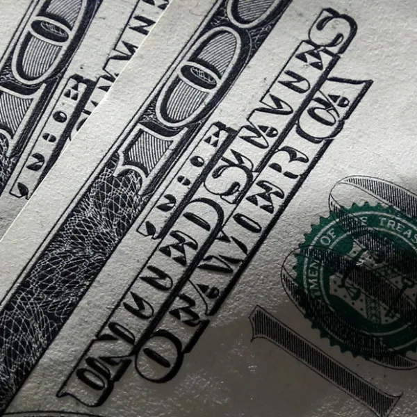 Dólar: La rueda final antes de las elecciones cierra a $65 en el Nación