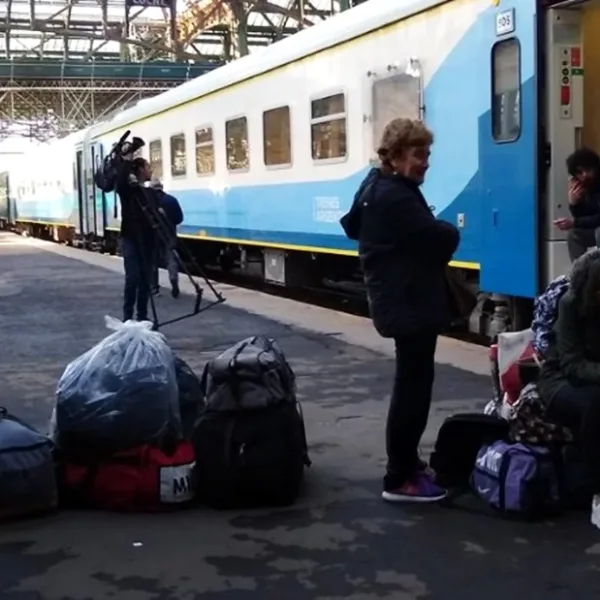 450 pasajeros que iban en tren a Bahía Blanca estuvieron varados más de 12 horas