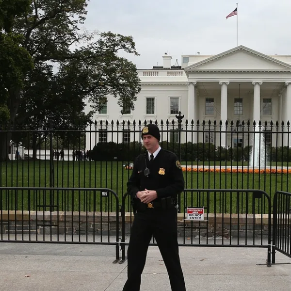 Cierran la Casa Blanca y el Capitolio en Whashington: avión violó el espacio aéreo