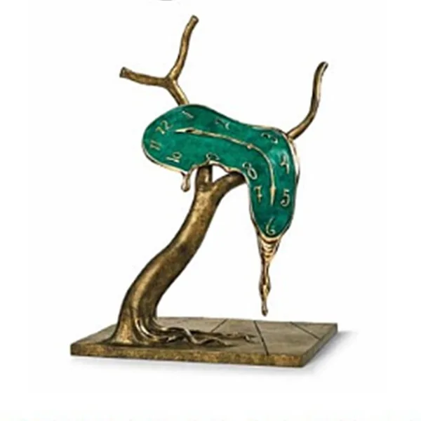 Roban 12 esculturas de bronce de Dalí de una galería de Estocolmo