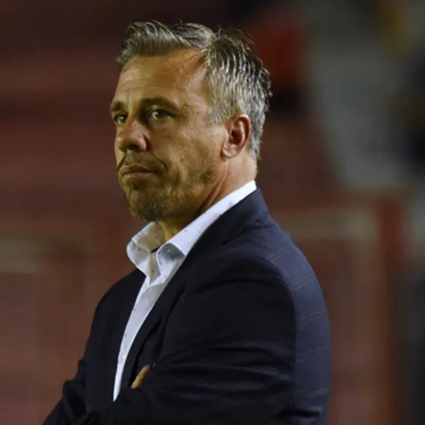 Lucas Pusineri dejó de ser el entrenador de Independiente