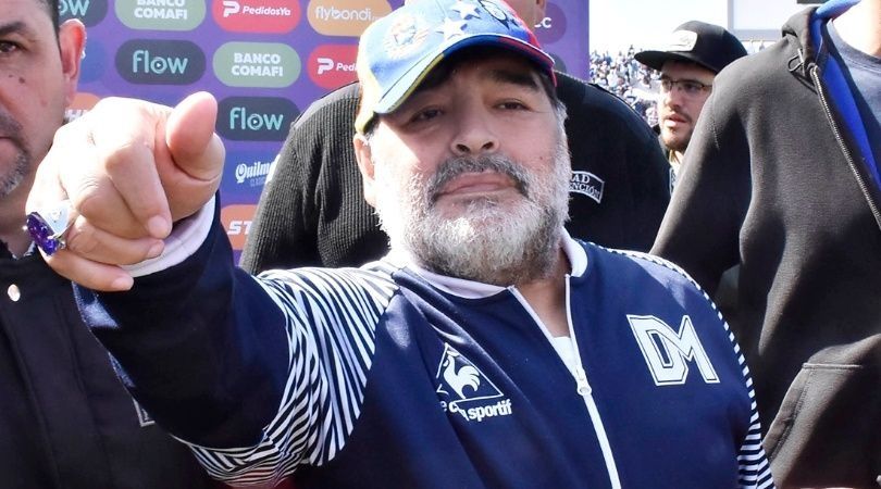 "Son unos titanes", el mensaje que Diego Maradona le dedicó a los médicos