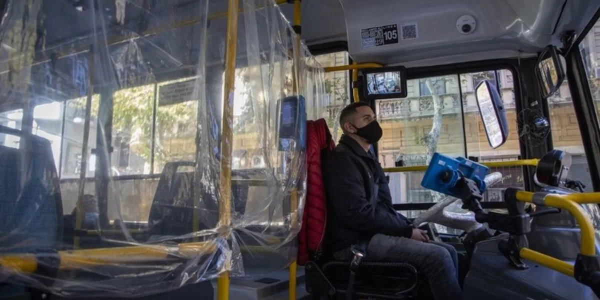 A partir de hoy trenes y colectivos funcionan con sus frecuencias ...