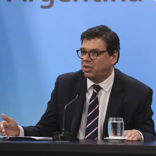 Moroni confirmó que no habrá ayuda a empresas para pagar aguinaldos