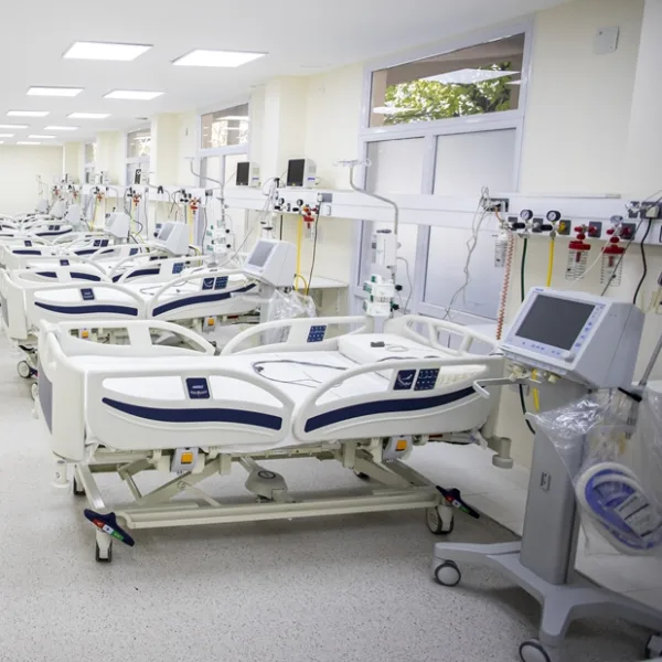 Rosario: la ocupación de camas llega al 80% y suspenden operaciones programadas