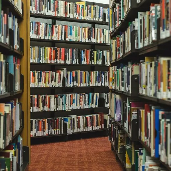 Día de las Bibliotecas Populares: celebra 150 años con León Gieco y grandes figuras